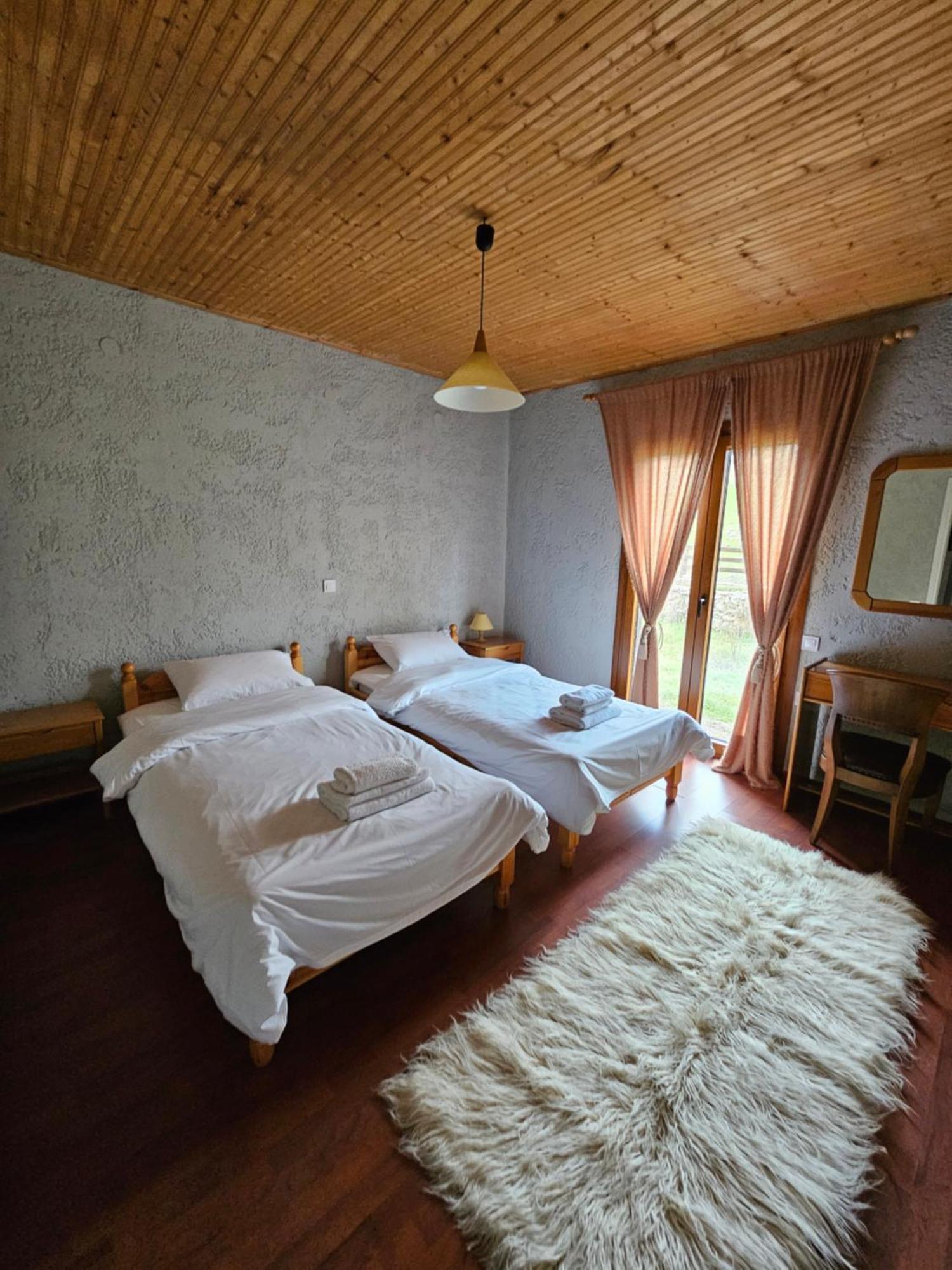 Orino Livadi Mount Villa IV アラコバ エクステリア 写真