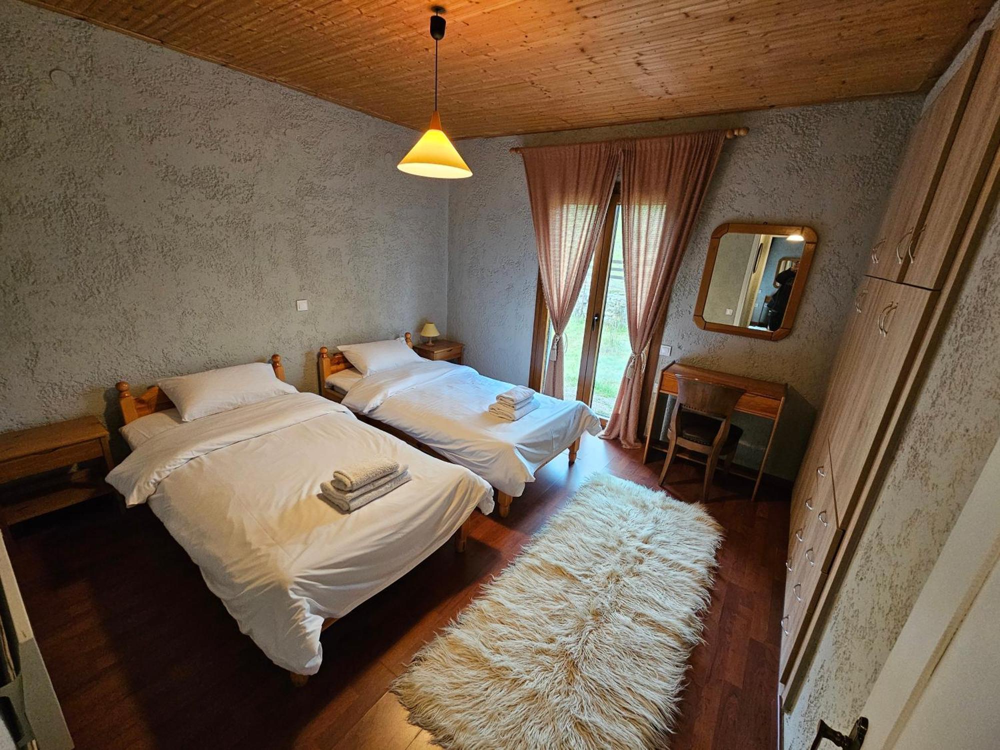 Orino Livadi Mount Villa IV アラコバ エクステリア 写真
